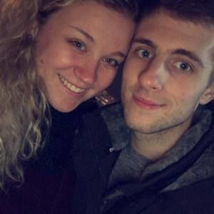 Meet your Posher, Hunter